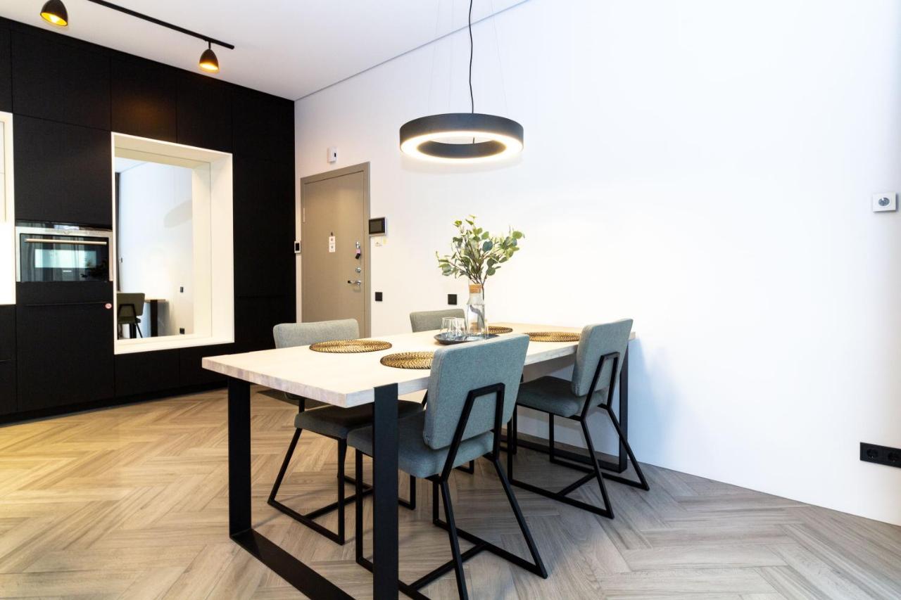 Cohost I Oldtown 60M2 Apt W-Garage Parking, Balcony & Self Check-In Vilna Exterior foto